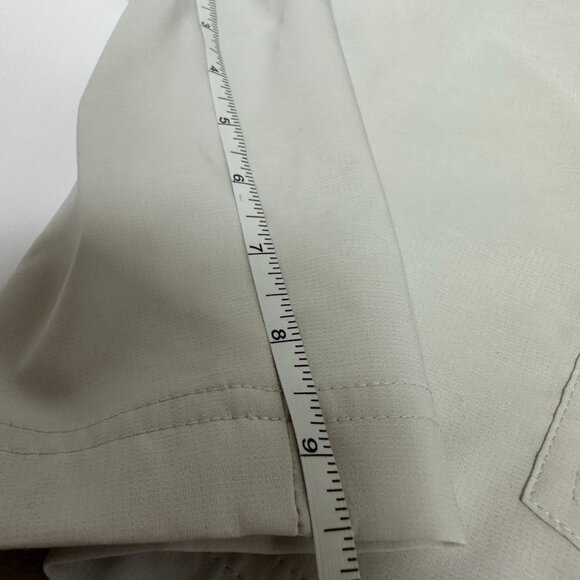 Nike Golf Tour Performance Dri Fit‎ Khaki Shorts Mens Size 34 Tan Cargo Pockets - Picture 9 of 9